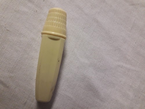 Cousette ancienne plastique - cousette,