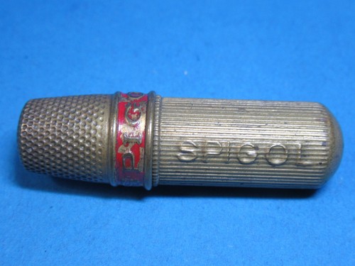 Ancien nécessaire couture - de, couture/